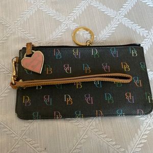 Dooney & Bourke wristlet